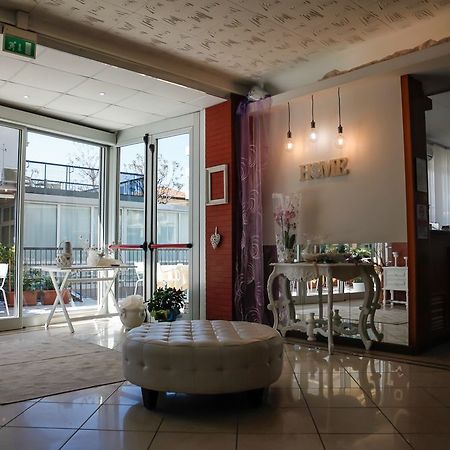 Hotel Venus 里米尼 外观 照片