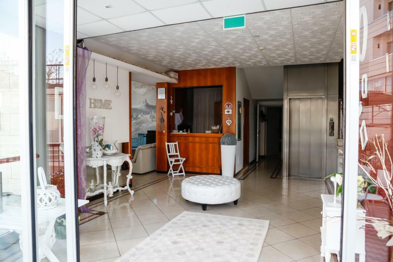 Hotel Venus 里米尼 外观 照片
